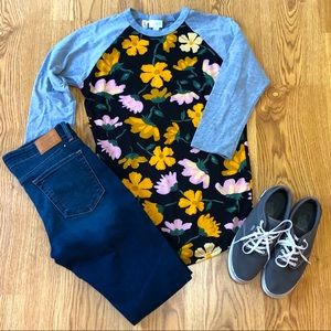 LuLaRoe Randy Shirt - Size Small
